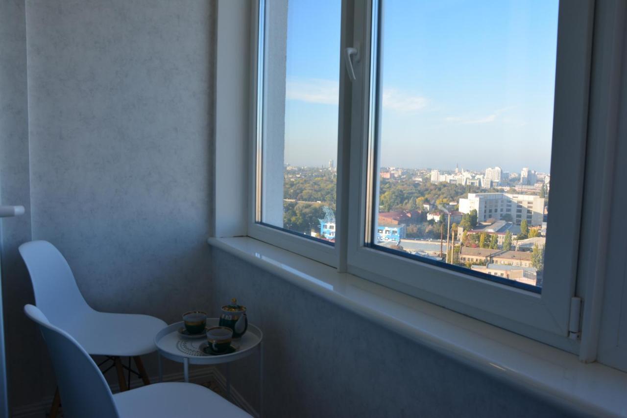 Apartment Sky 24 Floor In Centre Odessa Luaran gambar